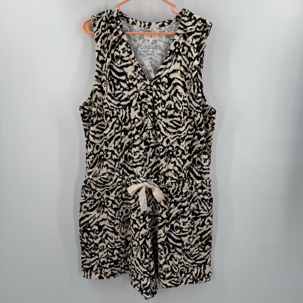 Lou & Grey Black and White Printed Sleeveless Romper - Picture 11 of 11
